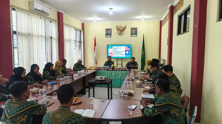 Evaluasi Kinerja dan SAKIP, PA Waingapu Genjot Kualitas Pelayanan Publik